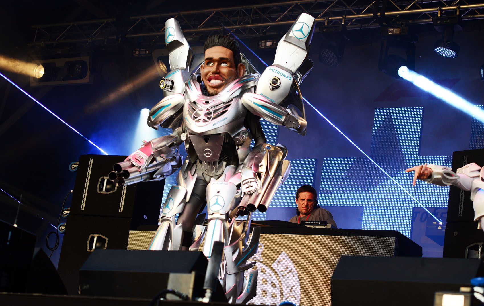 Lewis Hamilton Robot