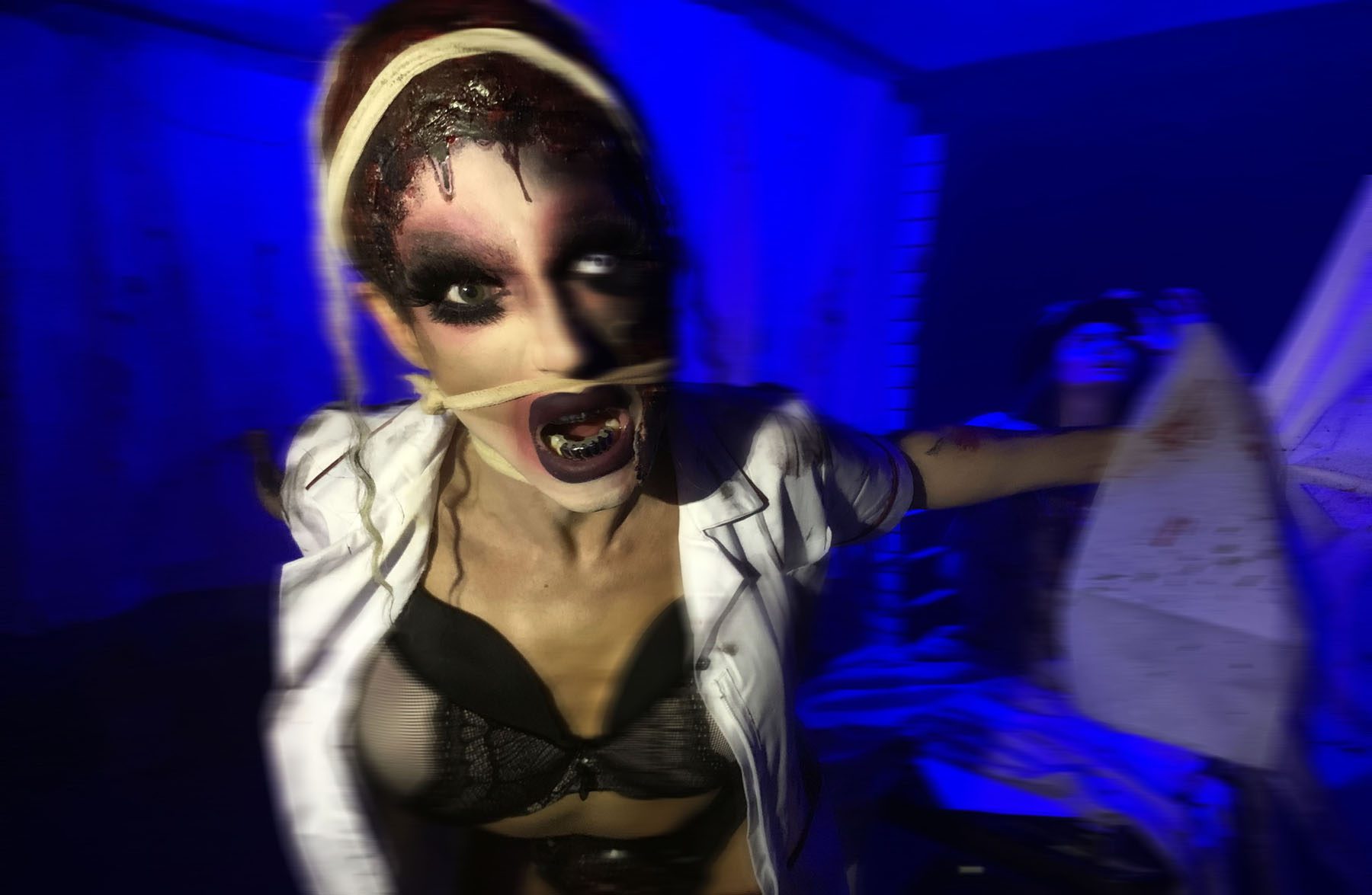 scare performer