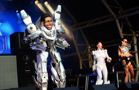 Area 51 Lewis Hamilton Robot