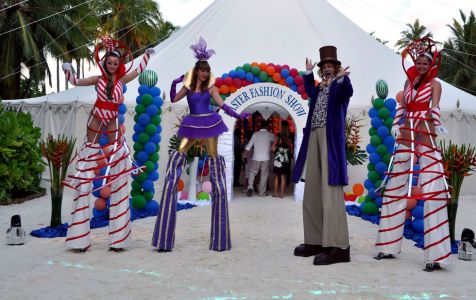 Willy Wonka Stilt Walkers On The Maldiv Es